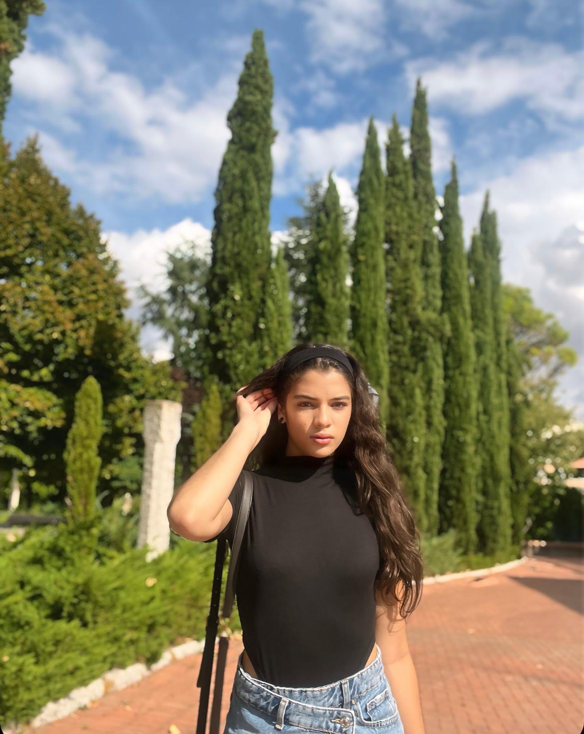 Escort - VALERIA - Ibiza Tops